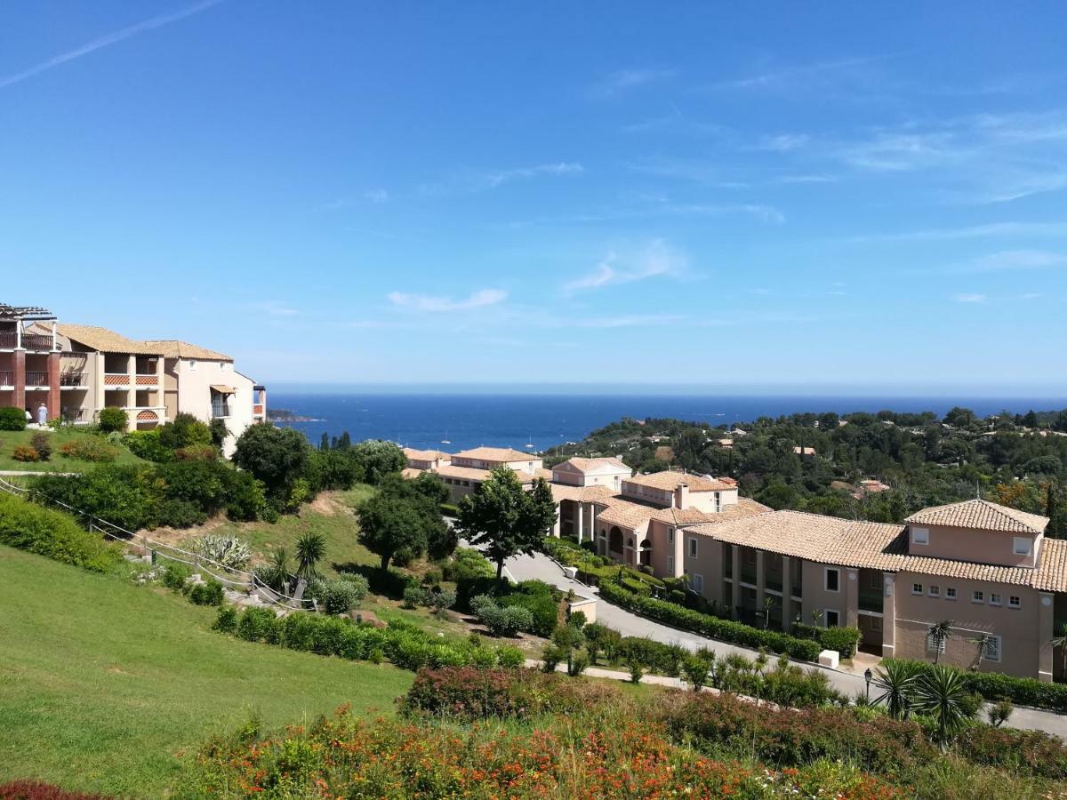 Cap Esterel Appartement Climatise Dans Le Centre Du Village Vacances Drammont Exterior photo
